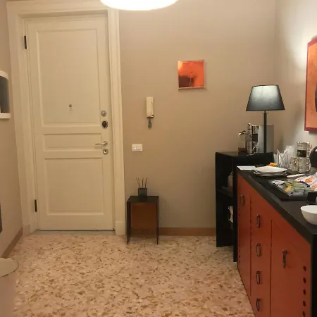 Alojamento de Acomodação e Pequeno-almoço In Palermo